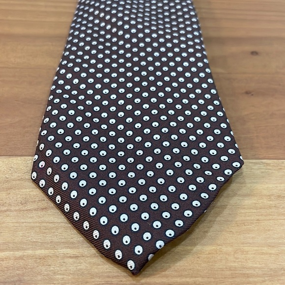 Geoffrey Bean  Brown with white polka dots 100% Silk Tie - Picture 1 of 6